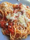 Spaghette cu bacon și parmezan