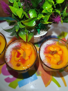 मैंगो मिल्क शेक (Mango milkshake recipe in hindi) रेसिपी मुख्य फोटो