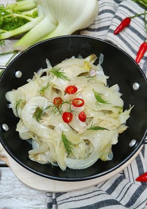 Foto di Finocchi aglio olio e peperoncino