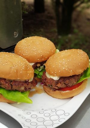 Zdjęcie przepisu Cheesburgery domowe.