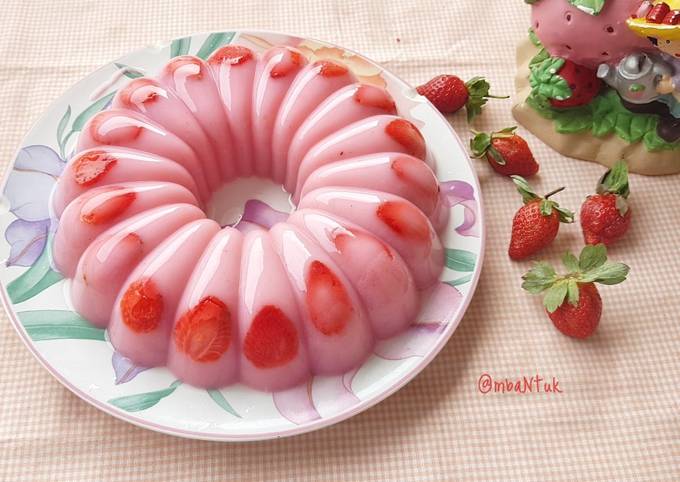 Resep Puding Strawberry Susu Oleh Tituk Sk Cookpad 4739