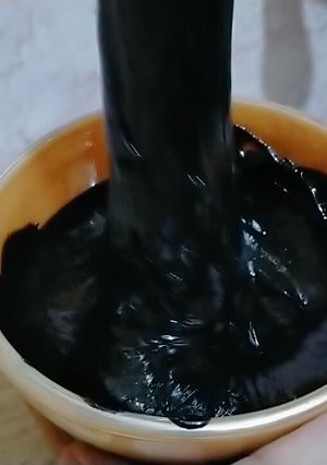 صورة لوصفة صوص الشوكولاته للتزيين