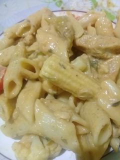 A picture of Creamy Chicken Macaroni.
