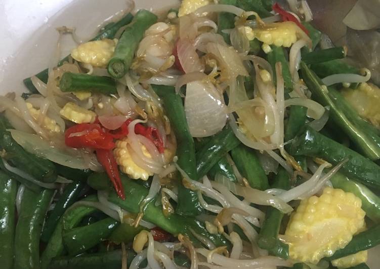 Bahan meracik Oseng Kacang Panjang Putren Tauge yang Bisa Manjain Lidah