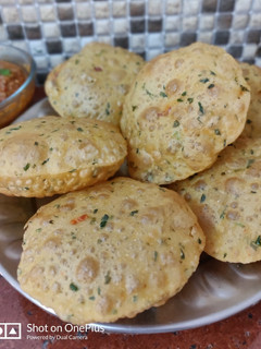 मेथी की पूरी (Methi ki puri recipe in hindi) रेसिपी मुख्य फोटो