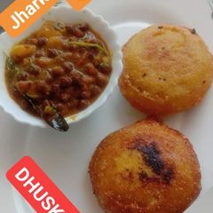 A picture of Dhuska.