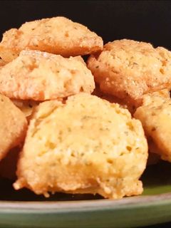 Una foto de Buñuelos de bacalao con harina de maíz y almendras