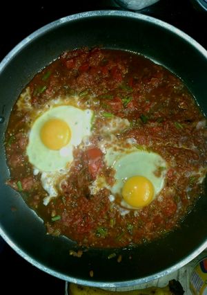 A picture of Shakshuka.