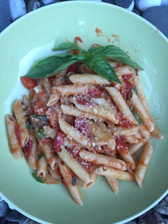 A picture of Fast and Easy Early Girl Tomato Sauce.