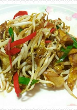Foto resep 2. Dadar Telur Cah Tauge #SelasaBisa
