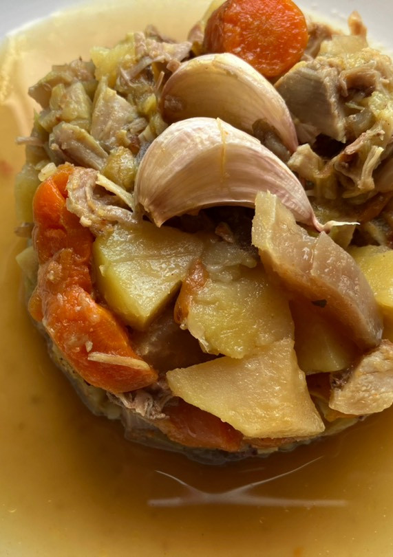 Una foto de Ropa vieja del caldo de gallina, con especias Sabor Cookpad, en AirFryer