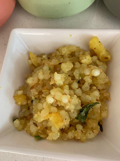 સાબુદાણા ની ખીચડી (Sabudana Khichdi Recipe In Gujarati) રેસીપી મુખ્ય ફોટો