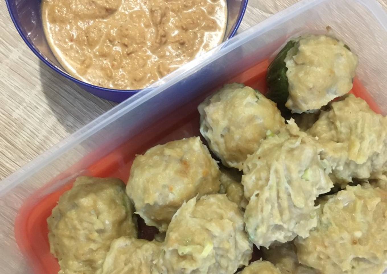 Siomay babi tenggiri