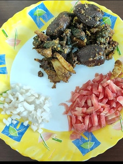 ભરેલા રીંગણ (Bharela Ringan Recipe In Gujarati) રેસીપી મુખ્ય ફોટો
