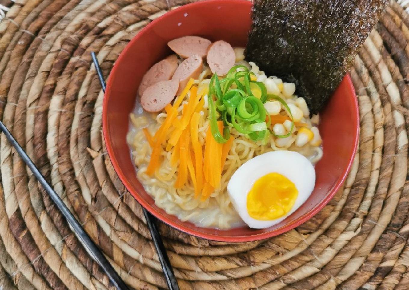 Simple Way to Make Ultimate IndoRamen (Indomie Ramen Jepang Hakata
Style)