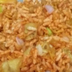 A picture of Bhel puri.