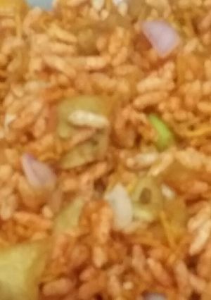 A picture of Bhel puri.