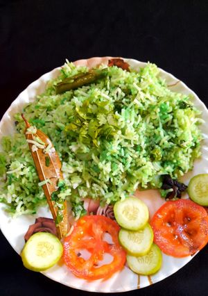 ग्रीन पुलाव (Green Pulav Recipe In Marathi) रेसिपी चे मुख्य फोटो 