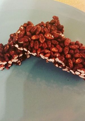 Una foto de Barritas de arroz hinchado integral con cacao puro.Fit