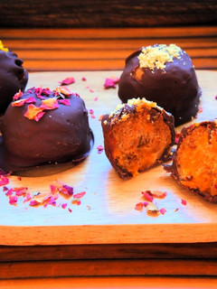 Una foto de Bolitas de calabaza, queso y chocolate 🎃
