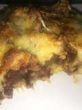 Pastel de plátano con chicharrones al gratín