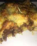 Pastel de plátano con chicharrones al gratín