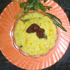 A picture of Khichdi.