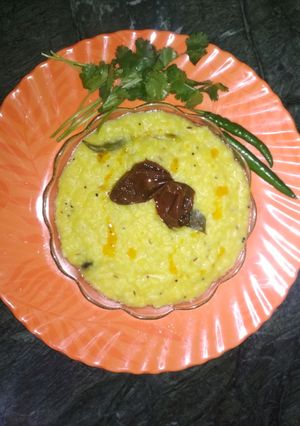 A picture of Khichdi.