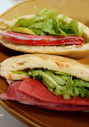 รูปของ แฮม & ชีส พิต้า (Ham&Cheese with Chickhen Pita) - เมนูเช้าเร่งด่วน