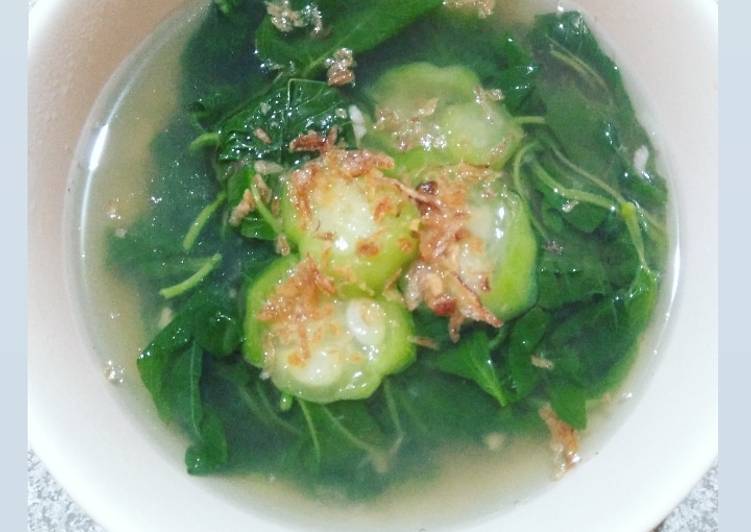 Resep: saat makan malamSayur Bening Bayam
