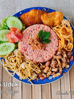 Foto resep Nasi Uduk Buah Naga