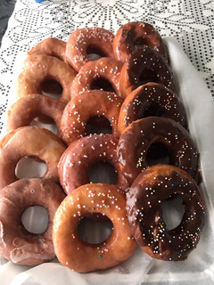 A picture of Easy Glazed Donuts#myfavouriterecipe.