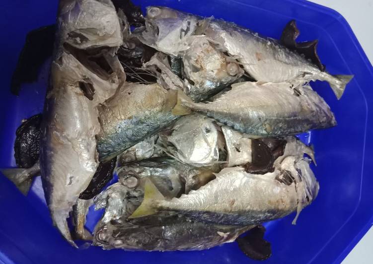 Resep Ikan Lengat / Ikan Kembung Rebus - Resepi Kuliner Melayu