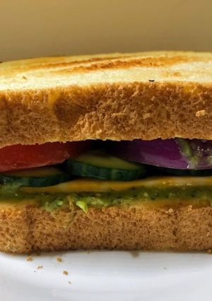 A picture of Mix veg sandwich.