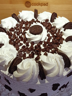 A picture of Chocolate Oreo Cake 🤎🤎.