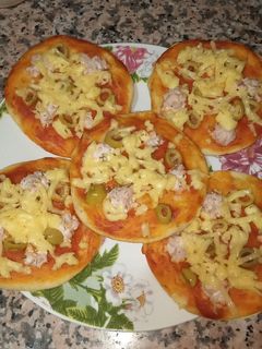 صورة لوصفة ميني بيتزا 🍕🍕