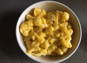 Una foto de Coliflor estilo mac & cheese