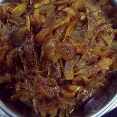 A picture of Tomato onion vegetable.