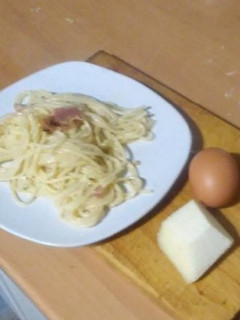 Una foto de Espagueti a la carbonara auténtico