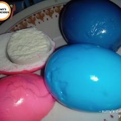 A picture of Colored egg.