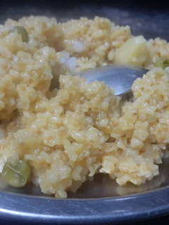 वेजिटेबल दलिया(Vegetable daliya recipe in hindi) रेसिपी मुख्य फोटो