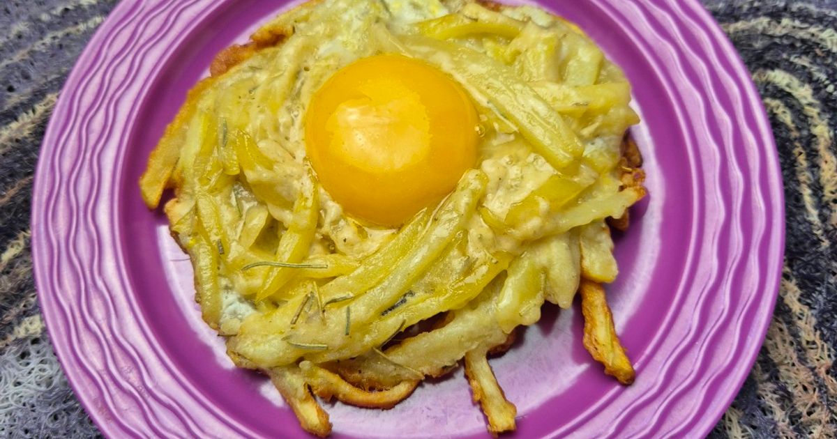 Telur di sarang kentang (egg in potato nest) bisa untuk diet