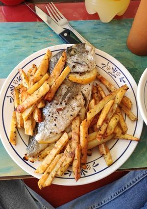 Foto principal de Dorada con patatas al horno