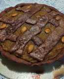 Pastafrola con masa de chocolate y relleno de batata y banana