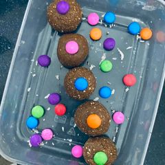 A picture of Chocolate Balls.