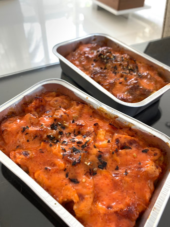 Cara Gampang Menyiapkan Garlic rice with salmon &amp; beef mentai Enak Terbaru