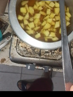 Una foto de Piña ozmodeshidratada en cubos para yogures y pizzetas carnicosecodecolombia@gmail.com