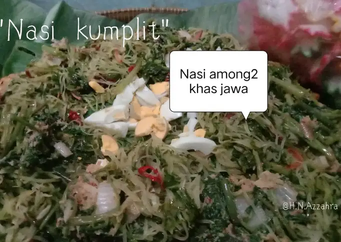 Nasi kumplit (Nasi among2 khas Jawa)