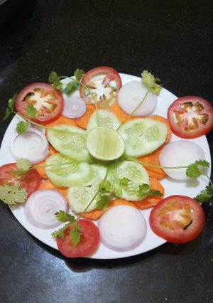 স্যালাড (Salad recipe in Bengali) রেসিপির প্রধান ছবি