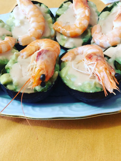 Una foto de Aguacates rellenos
